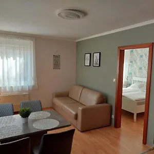 Elek Apartmanhaz Pensjonat